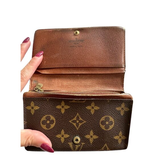 LOUIS VUITTON Porte Monnaie Tresor Monogram Wallet - Picture 5 of 11